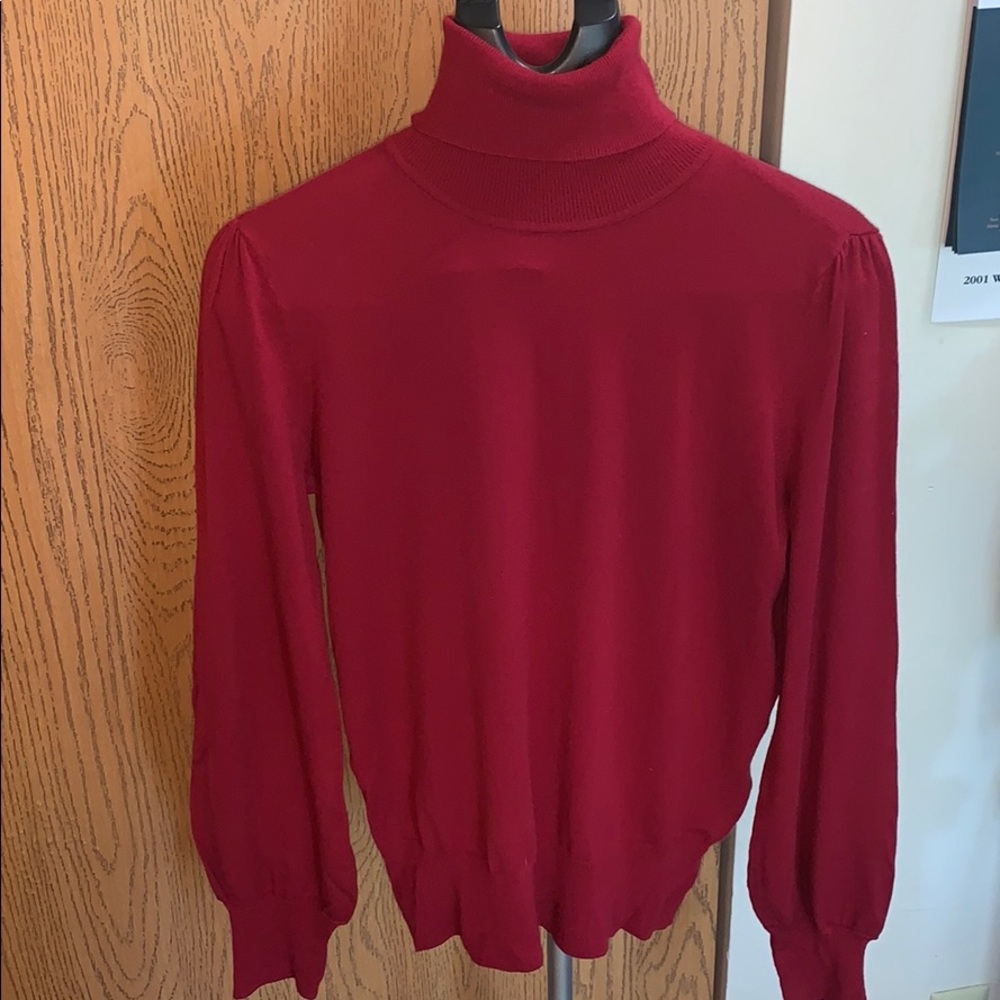 Red top for fall and winter